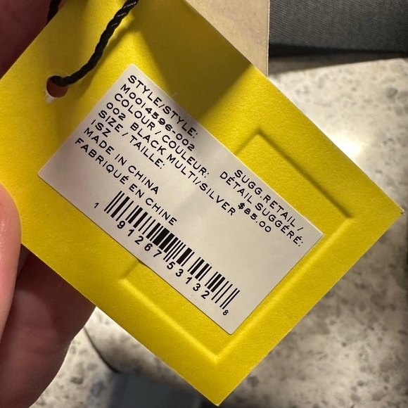 Marc Jacobs Black Canvas Medium Tote Bag w/ Marc Jacobs logo strap - Picture 6 of 6